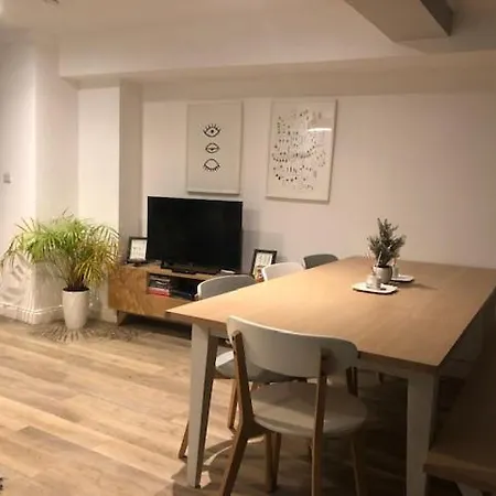 Ceres Newly Refurbished 3 Bedroom In Heart Of Bath Exterior photo