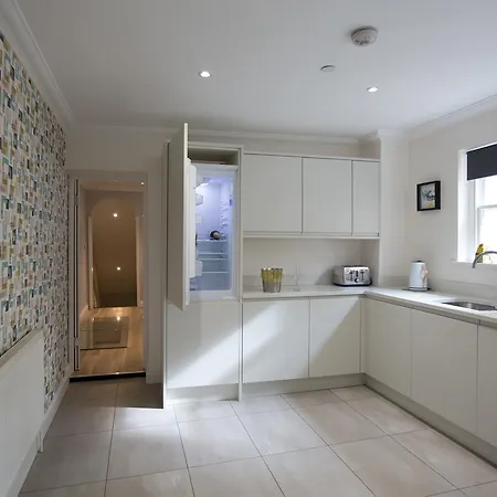 Ceres Newly Refurbished 3 Bedroom In Heart Of Bath Exterior photo