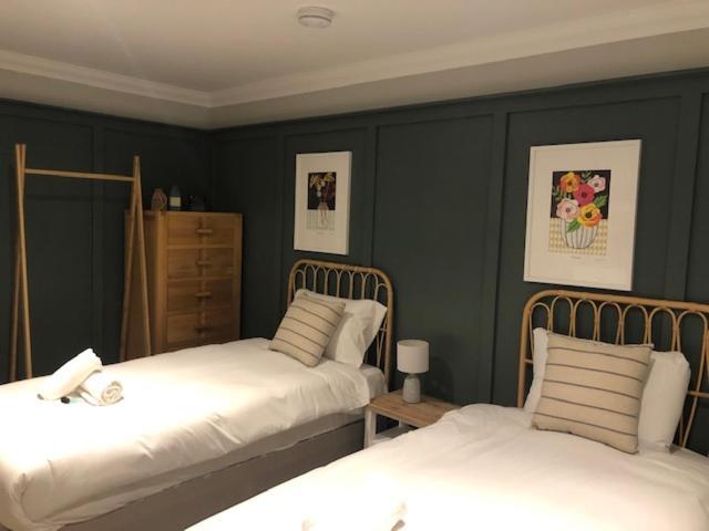 Ceres Newly Refurbished 3 Bedroom In Heart Of Апартаменты *