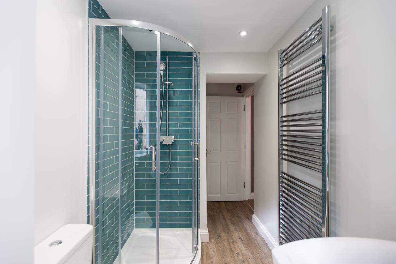 Ceres Newly Refurbished 3 Bedroom In Heart Of * Бат